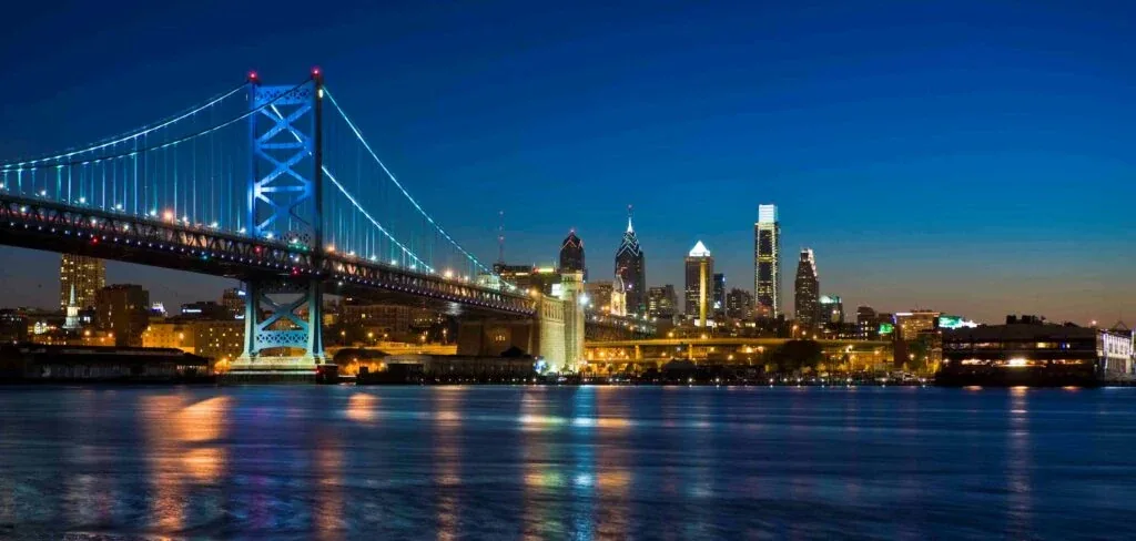 Philadelphia skyline with Ben Franklin Bridge over Delaware River